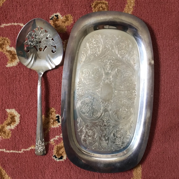 WILLIAM ROGERS INTERNATIONAL SILVER PLATE SET TOMATO SLOTTED SPOON SCROLLED TRAY - Picture 4 of 4